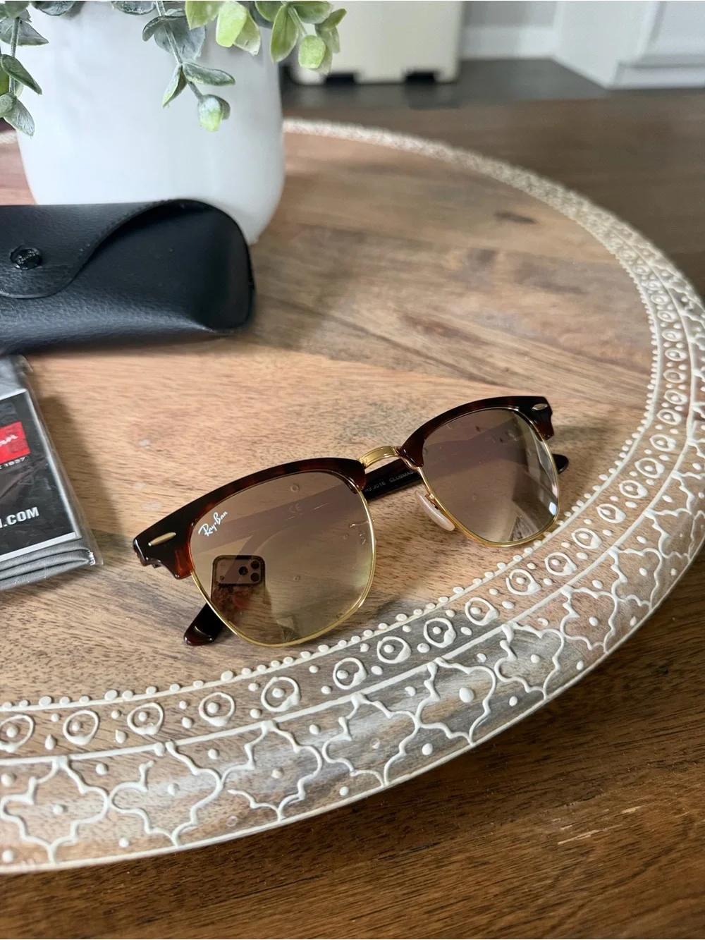 Ray-Ban Clubmaster Sunglasses Brown and Gold - Picture 3 of 7